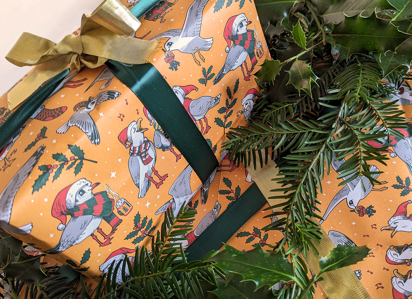 Festive Gull Wrapping Paper